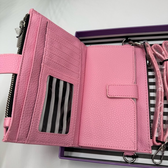 Marc Tetro Pink Black Tuxedo Cat Crossbody Wristlet Wallet & Box - Picture 3 of 4